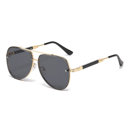 Flaer Skyline™: Gradient Aviator Sunglasses